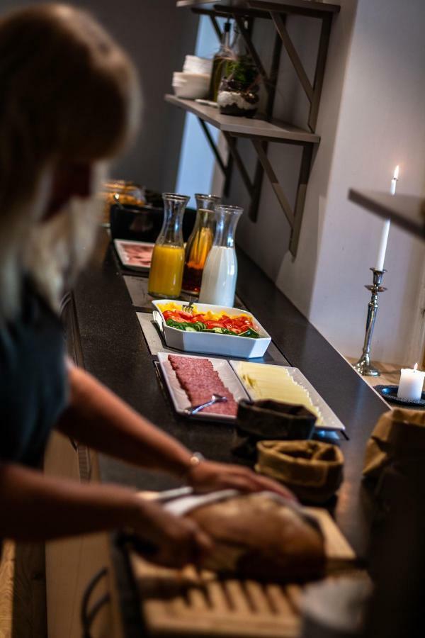 Hotel Hehrne Koek & Konferens Vänersborg Extérieur photo
